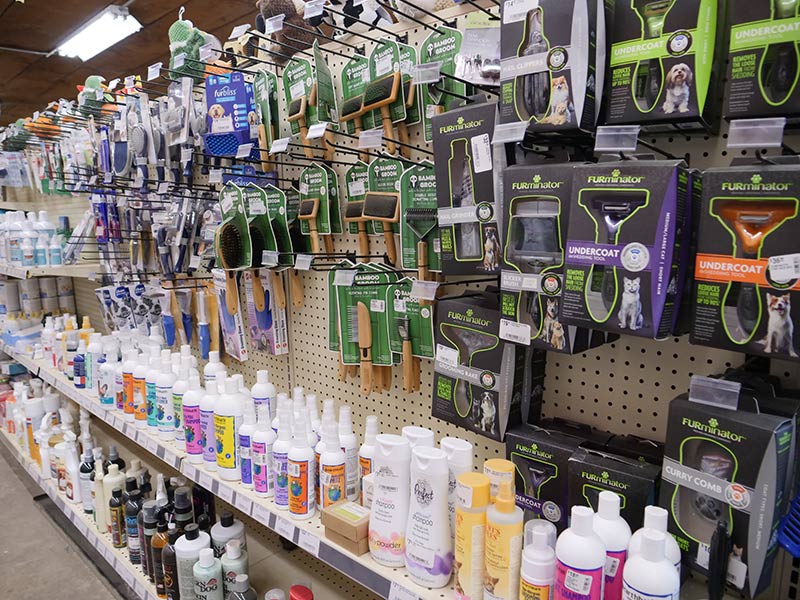 DOG FEED & SUPPLIES Townsend Farmers Exchange