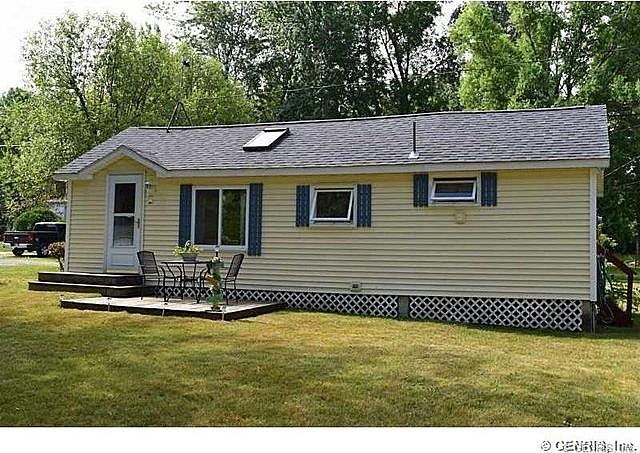 Buffalo Area Waterfront Homes for Sale