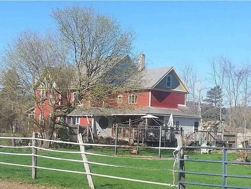 Own a Horse Farm in Upstate NY For Just 150 and a Winning Essay