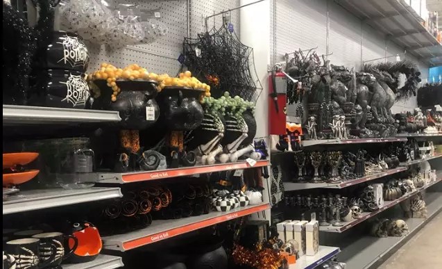 Halloween Decor Already Spotted in Evansville!