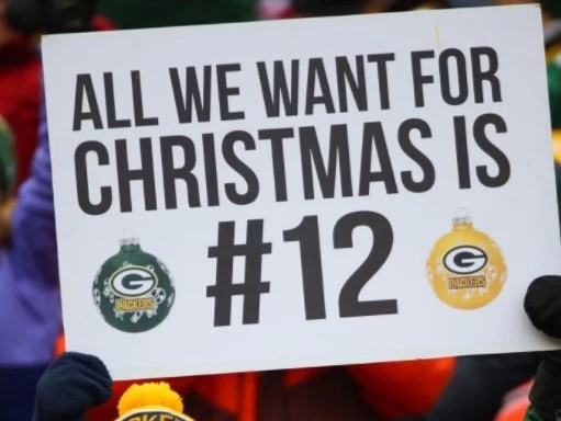 Adorable Little Girl Serenades Aaron Rodgers With 'Jingle Bells'