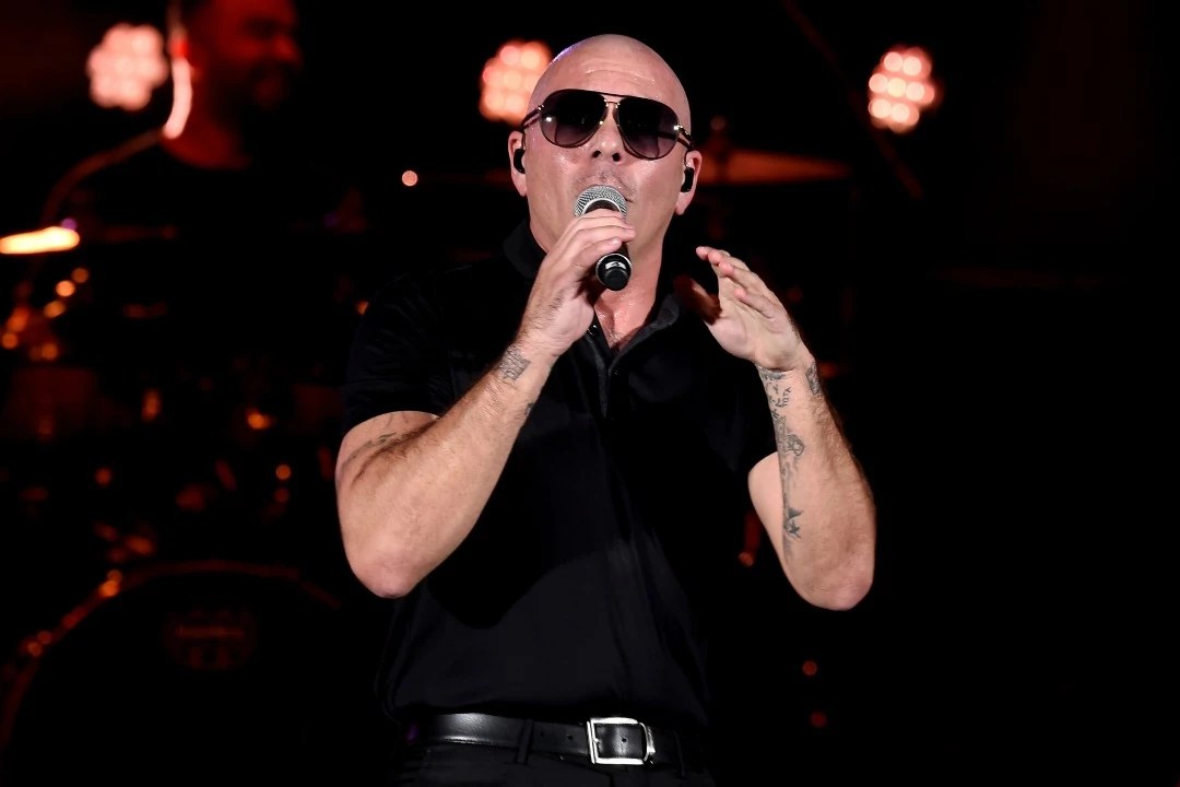 Pitbull Sends Private Plane to Puerto Rico to Help Cancer Patients