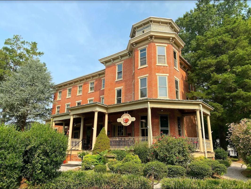 Tavern On Kings Promises ‘elevated’ Dining At Former Governor’s Cafe