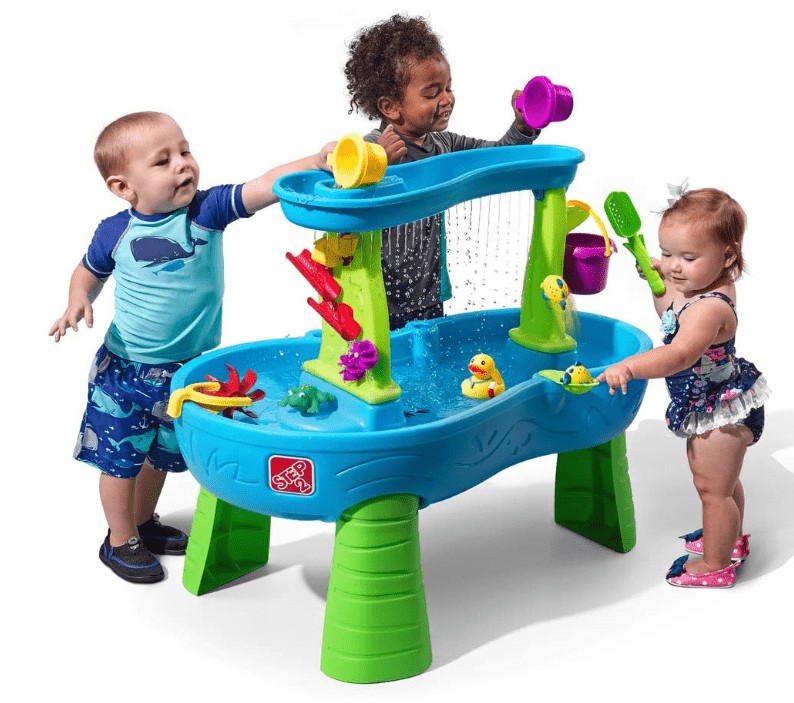 Best Water Table for 1-Year-Olds (Indoors and Outdoors)