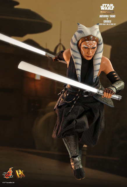 Hot Toys Star Wars The Mandalorian DX20 1/6th scale Ahsoka Tano 12-inch Collectible Figure (with Grogu) Hot Toys Star Wars The Mandalorian DX20 1/6th scale Ahsoka Tano 12-inch Collectible Figure (with Grogu)