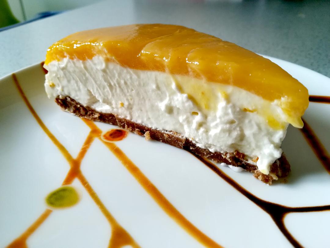 Cheesecake cu lime si mango