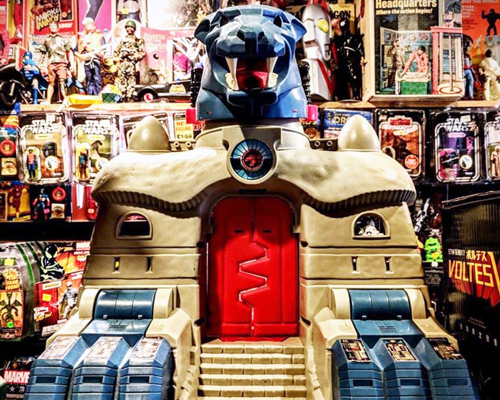 !KaPow!! Collectibles Toy Store Guide
