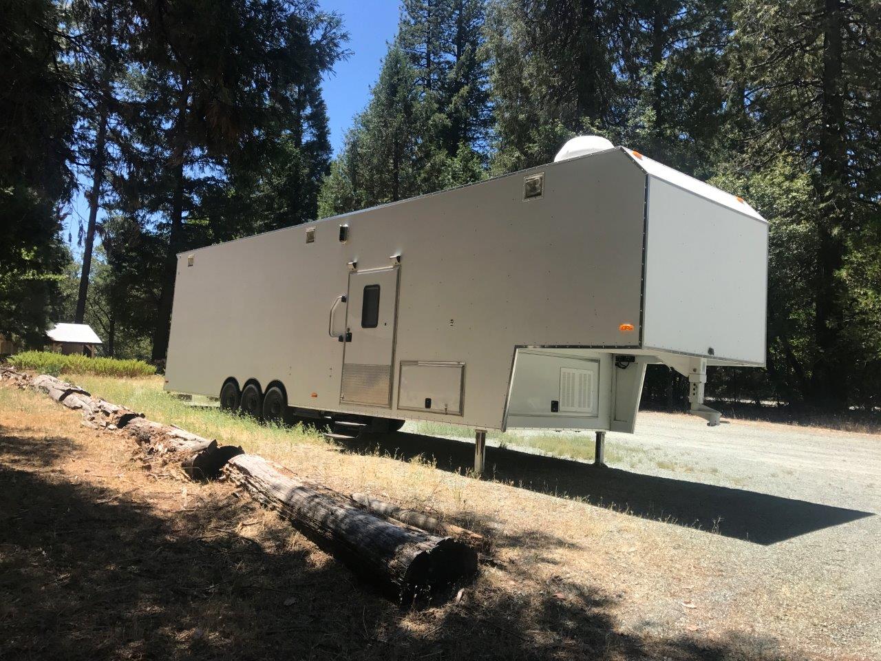 40 Foot TPD Living Quarter Stacker Trailer TPD Trailers