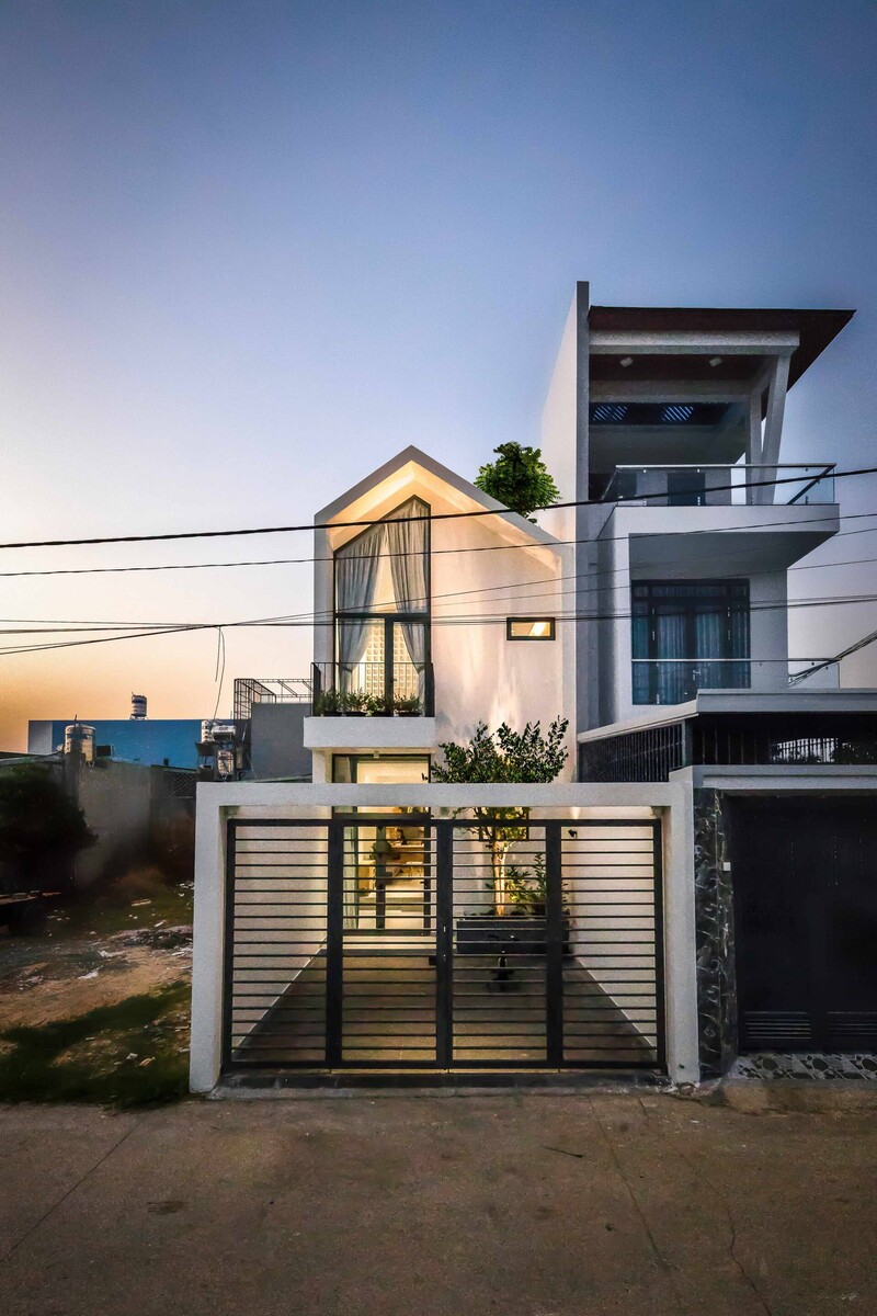 Salem House Ngôi nhà ống 3 tầng đẹp tại Bình Dương đầy nội lực