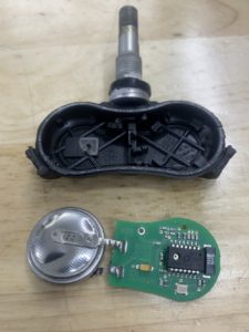 TPMS Battery Life: The Basics of Proper Sensor Maintenance - LEARN