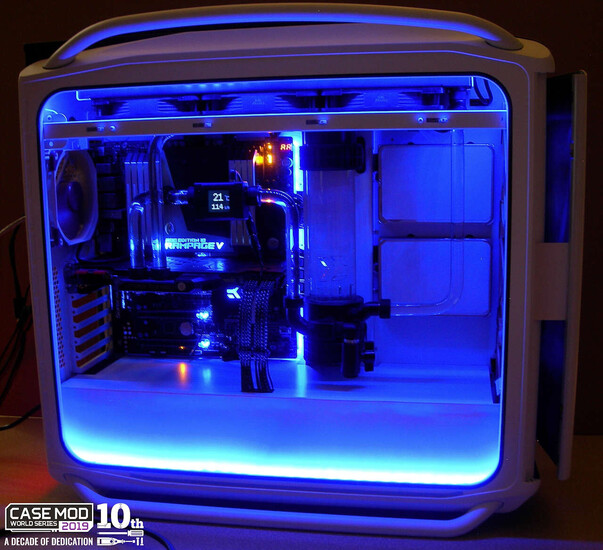 Cosmos 1000 Max | TechPowerUp Case Modding Gallery