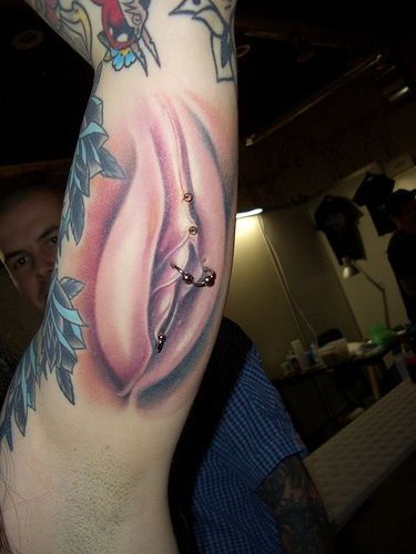 7 Tatouages Insolites D'organes Génitaux - Neonmag.fr 500_x_375_jpg