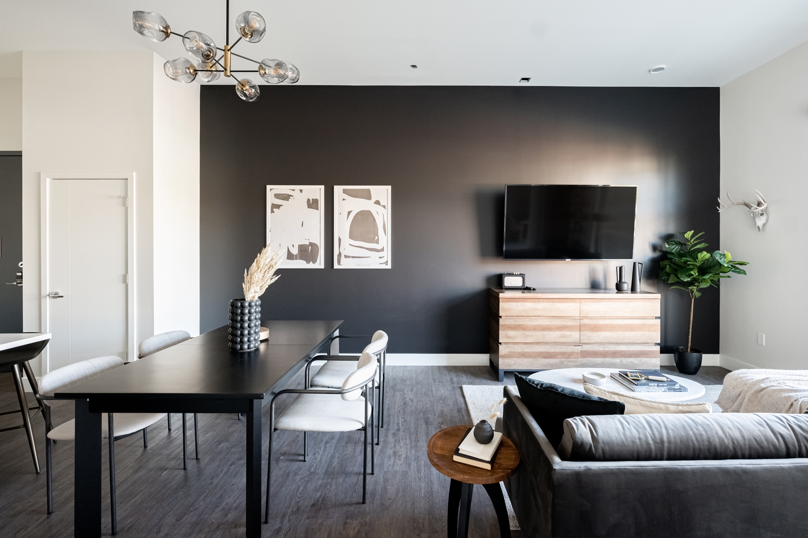 Brand New Luxury Condo High Ceilings Espadin LoHi Vacation Rental