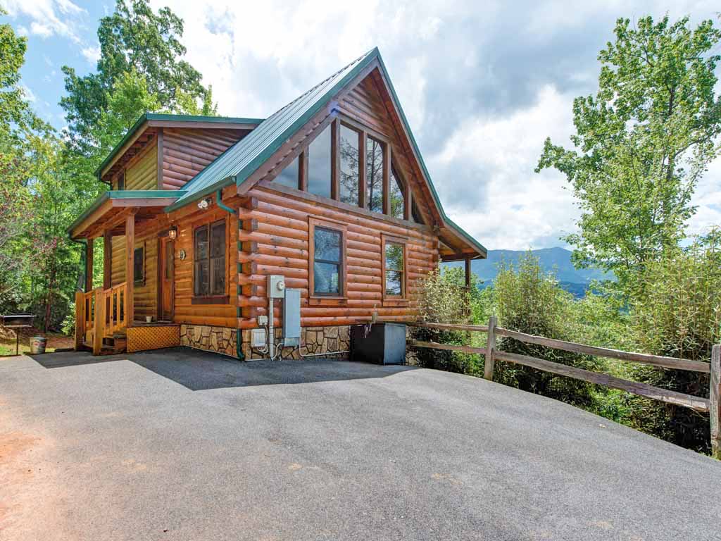 Highpoint Escape Cabin Rental Gatlinburg, TN