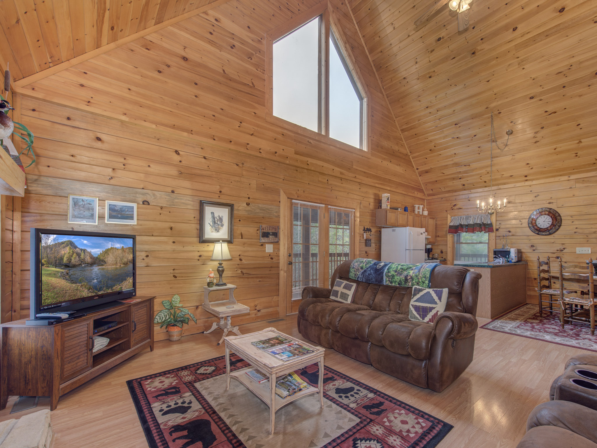 Cedar Top Cabin Rental Douglas Lake Area, TN