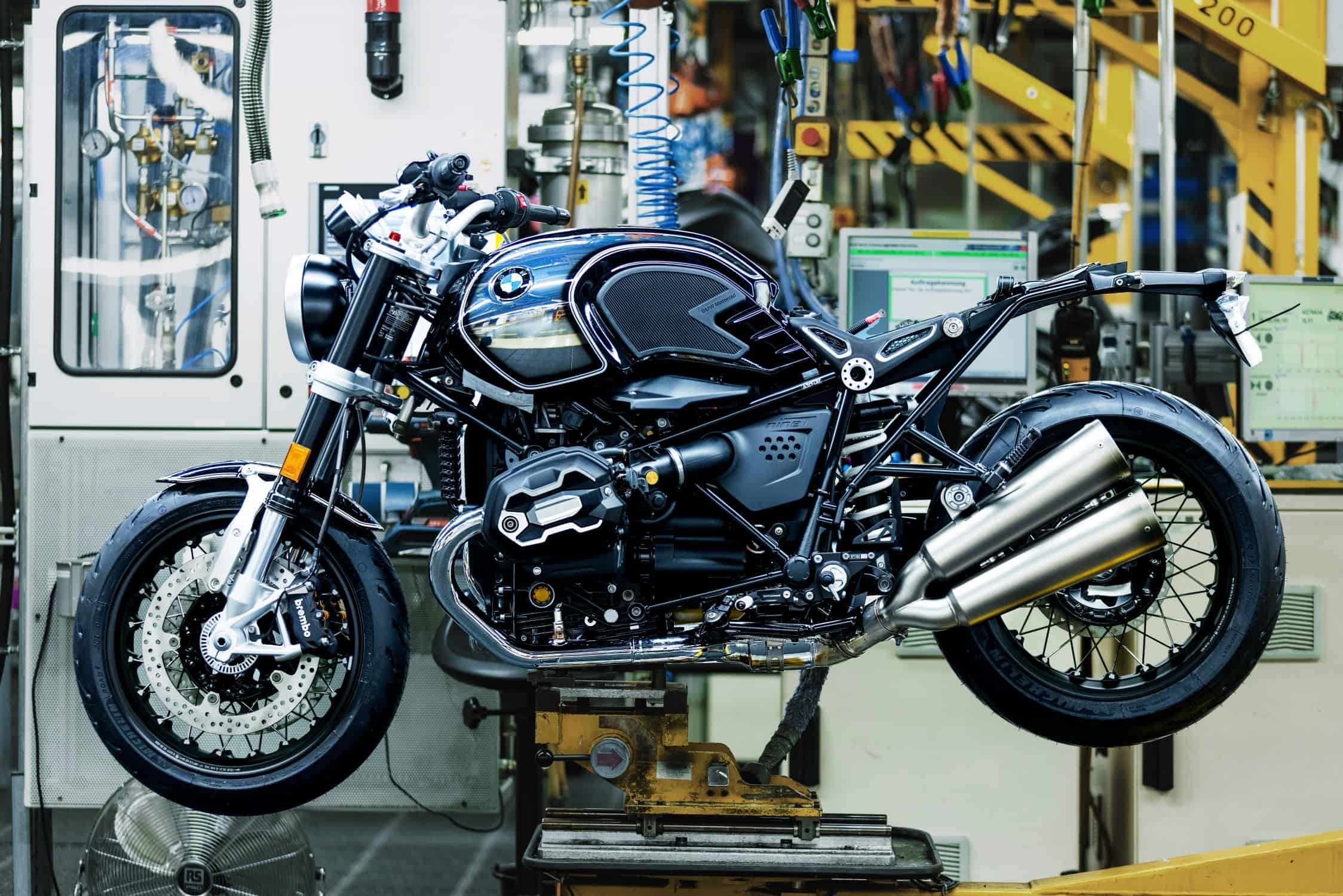 BMW R 100 Years & R 18 100 Years Celebrates a Centenary