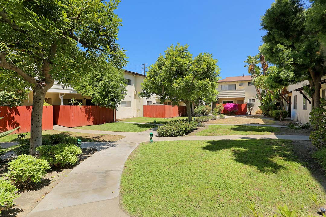 241 S Avenue 57 130 90042 Tracy Do Coldwell Banker Realty