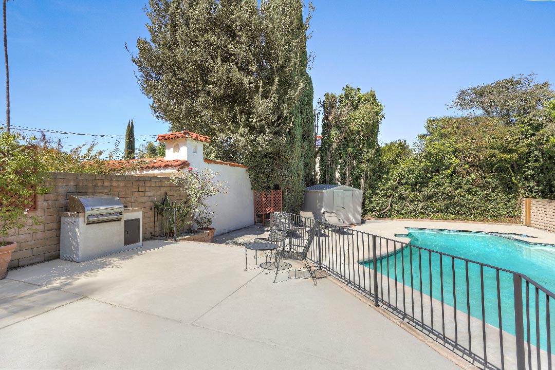 12153 Maxwellton Rd Studio City Tracy Do Compass Real Estate