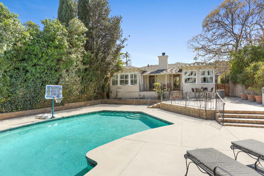 12153 Maxwellton Rd Studio City Tracy Do Compass Real Estate