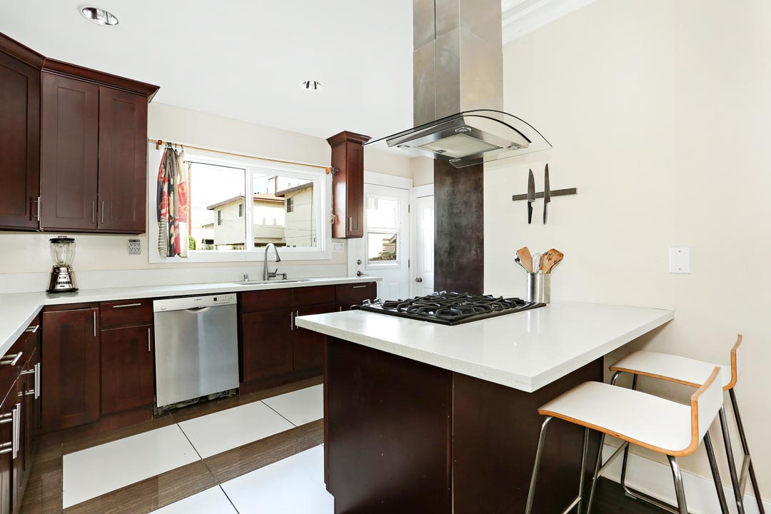 2230 Griffin Ave Lincoln Heights Tracy Do Coldwell Banker Realty