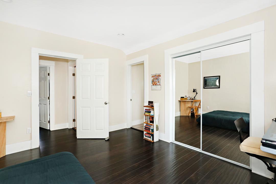 2230 Griffin Ave Lincoln Heights Tracy Do Coldwell Banker Realty