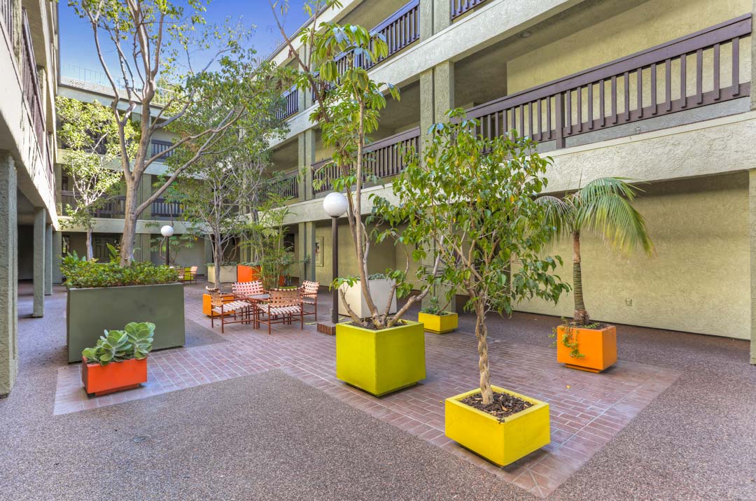 2018 Griffith Park Blvd 215 Silver Lake Tracy Do Coldwell Banker