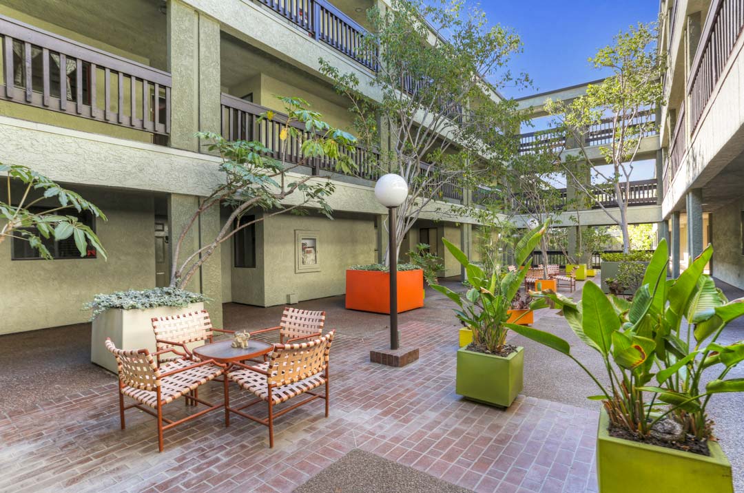 2018 Griffith Park Blvd 215 Silver Lake Tracy Do Coldwell Banker