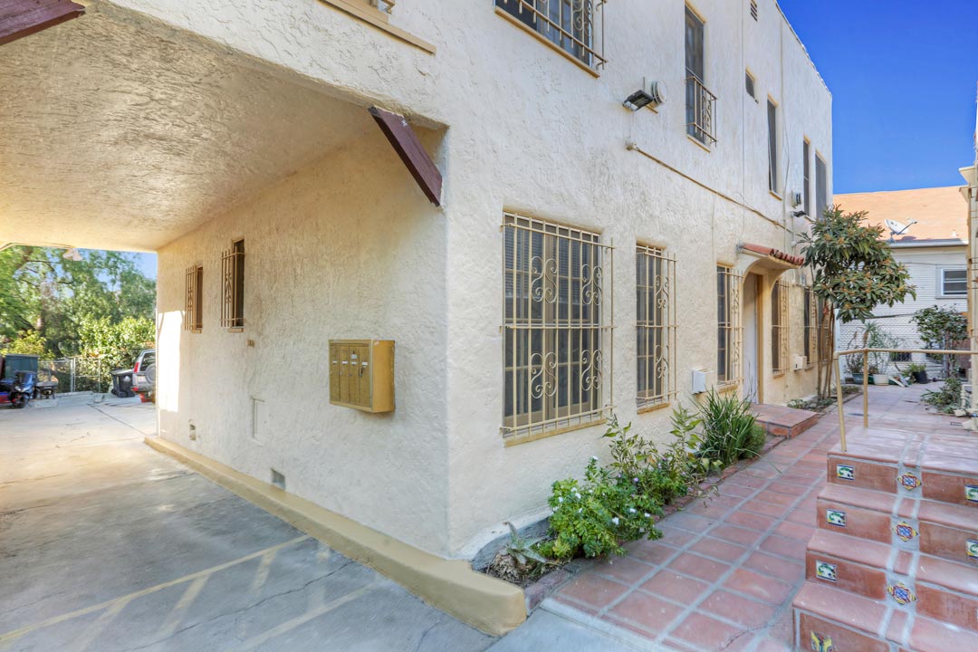 3545 Griffin St Lincoln Heights Tracy Do Compass Real Estate