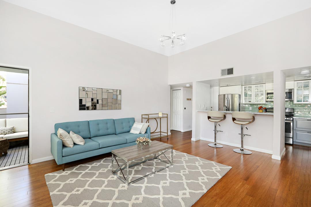 960 Sanborn Ave 7 Silver Lake Tracy Do Coldwell Banker Realty