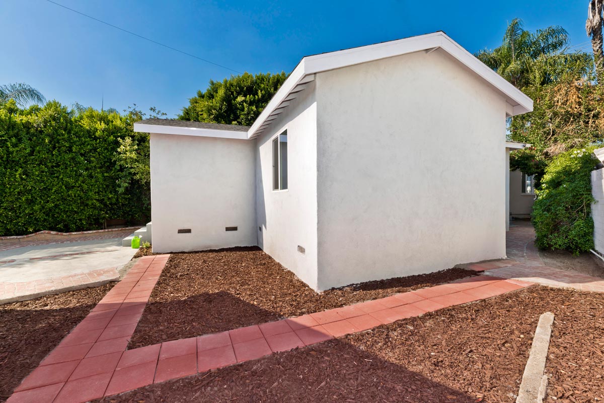 14758 Saticoy St Van Nuys Tracy Do Coldwell Banker Realty