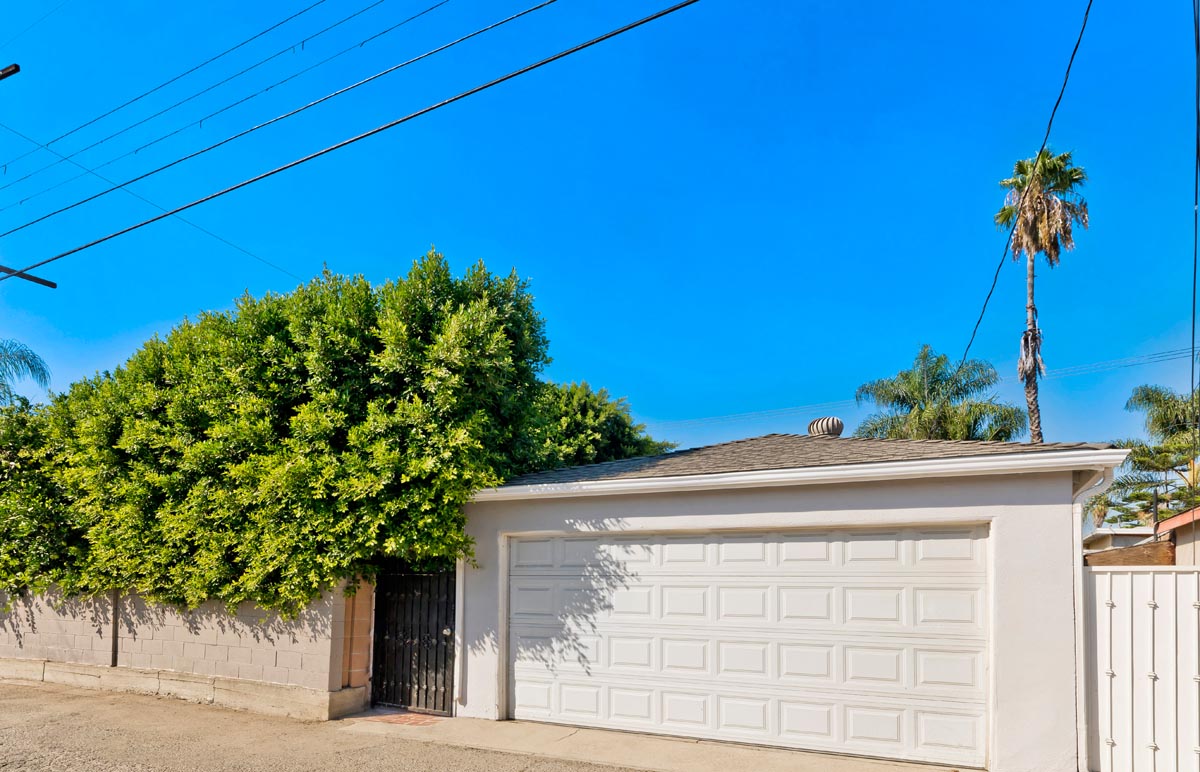 14758 Saticoy St Van Nuys Tracy Do Coldwell Banker Realty
