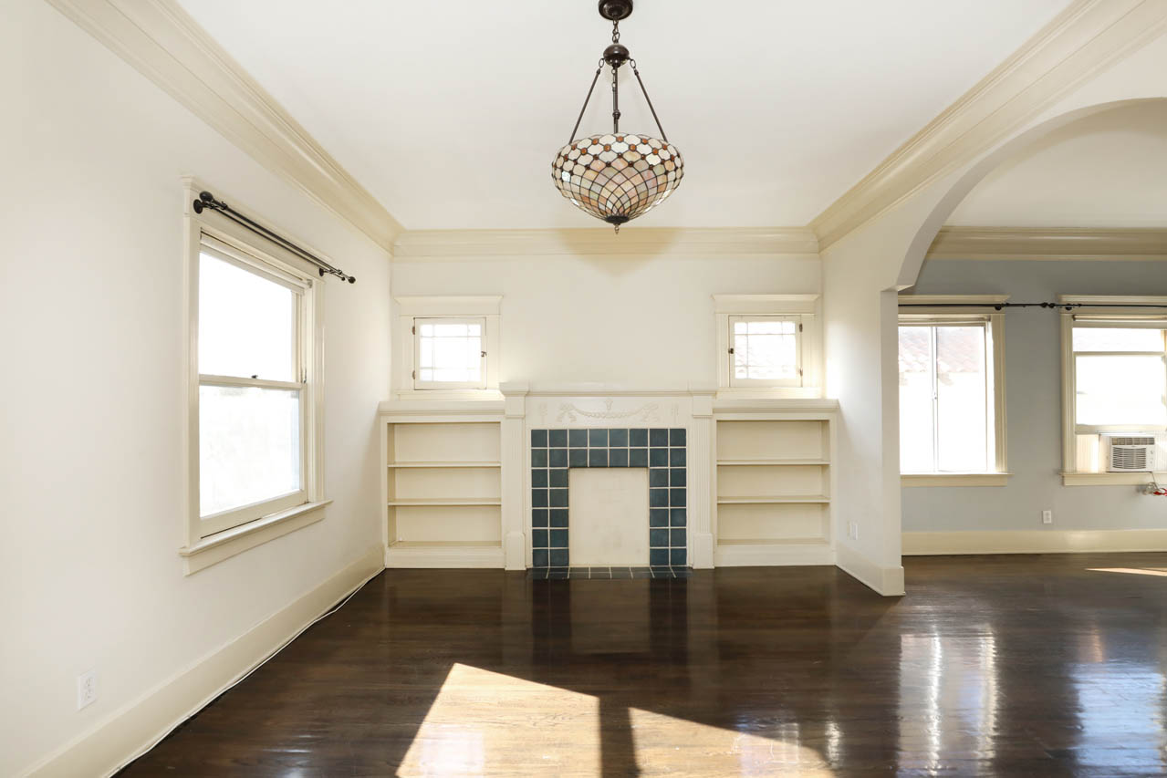 1124 1/2 W Kensington Rd Angelino Heights Tracy Do Coldwell