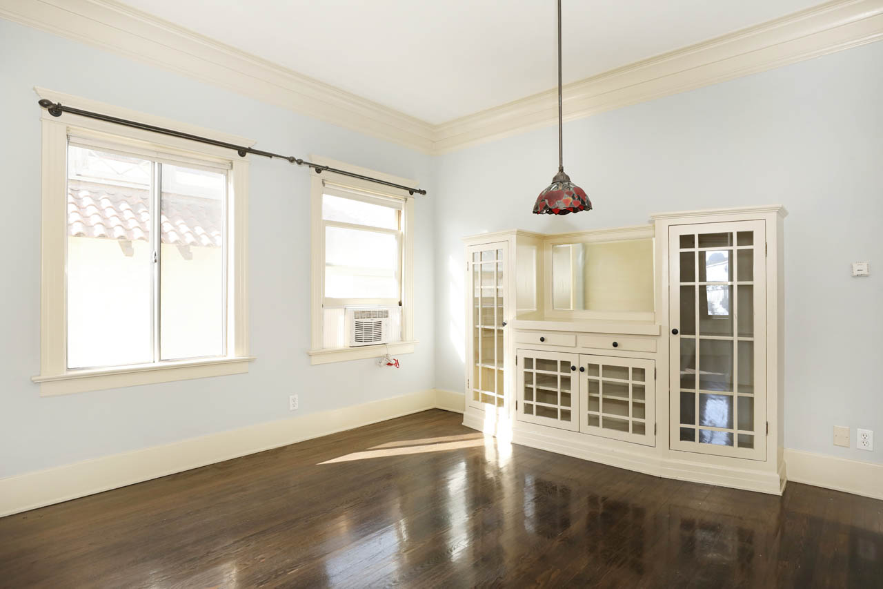 1124 1/2 W Kensington Rd Angelino Heights Tracy Do Coldwell