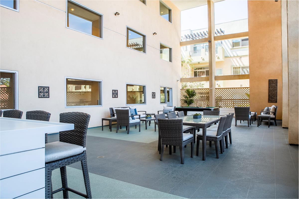 4821 Bakman Ave 305 North Hollywood Tracy Do Coldwell Banker Realty