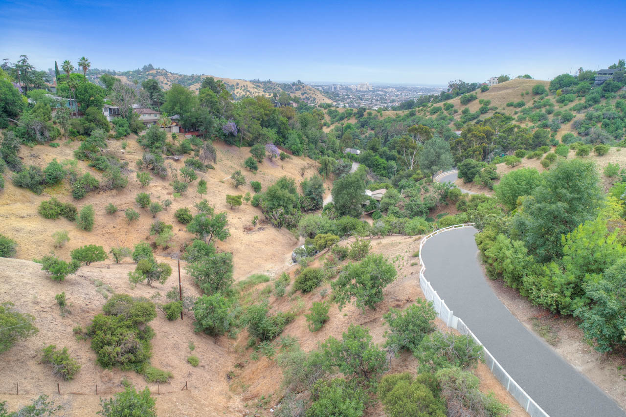 631 N Glenalbyn Pl Mt Washington Tracy Do Coldwell Banker Realty