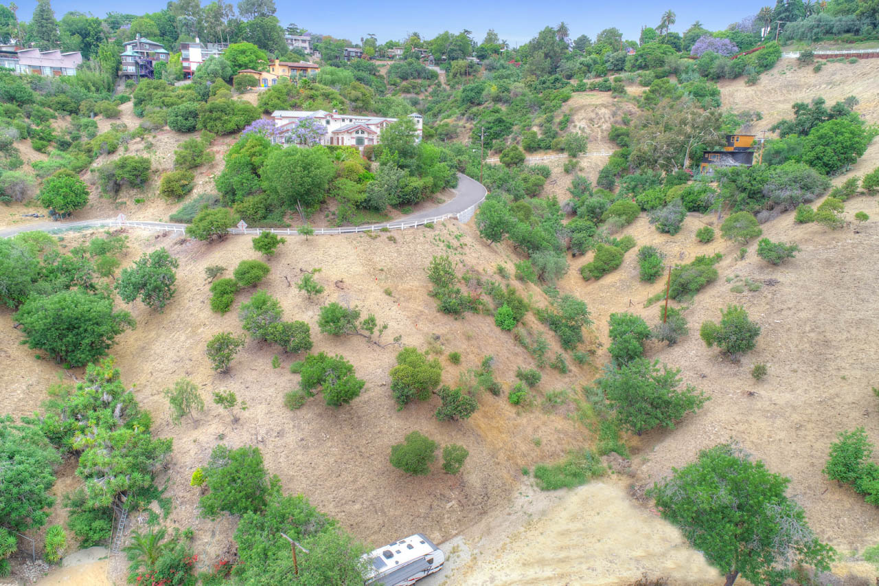 631 N Glenalbyn Pl Mt Washington Tracy Do Coldwell Banker Realty