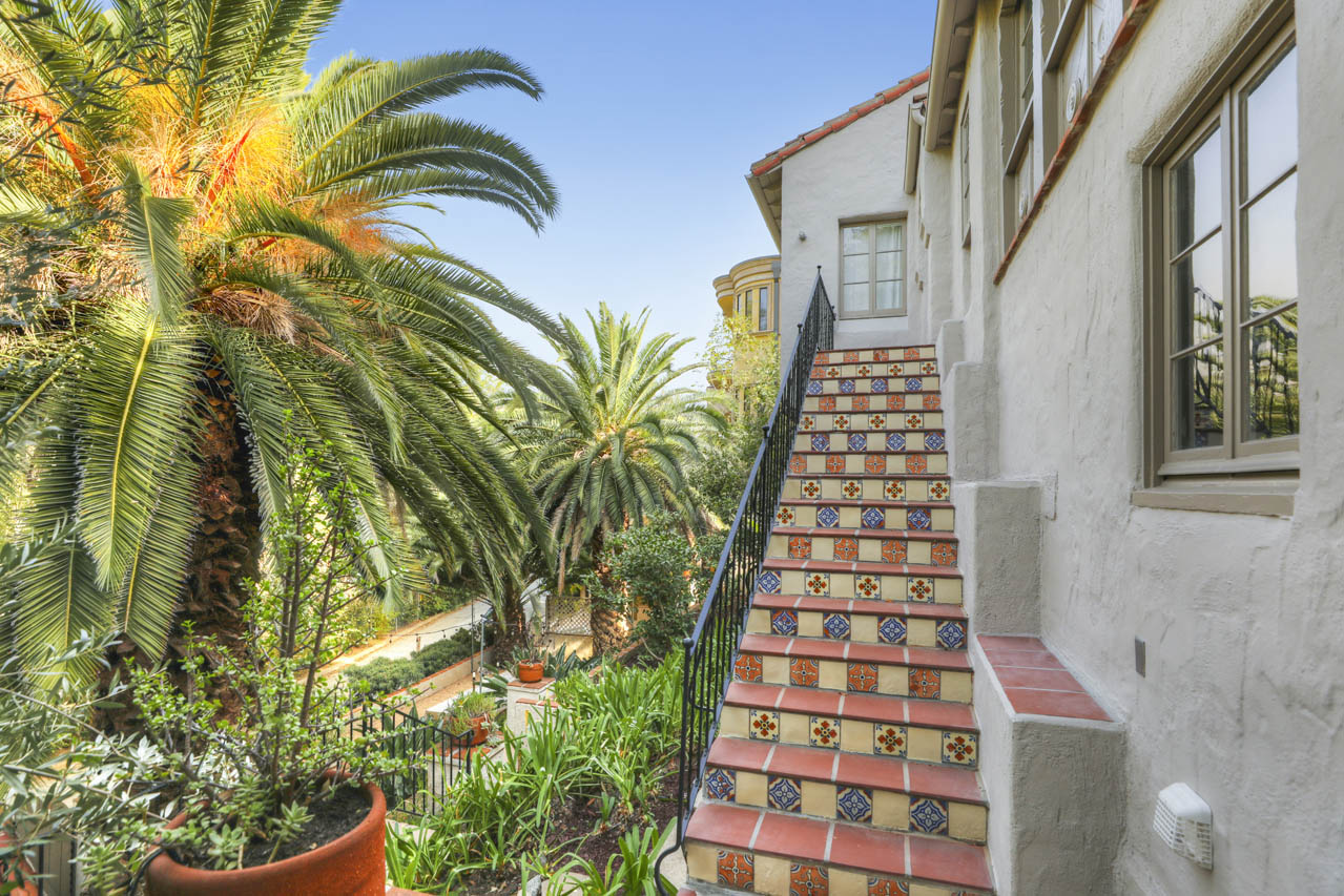 3642 Cadman Dr Los Feliz Tracy Do Coldwell Banker Realty