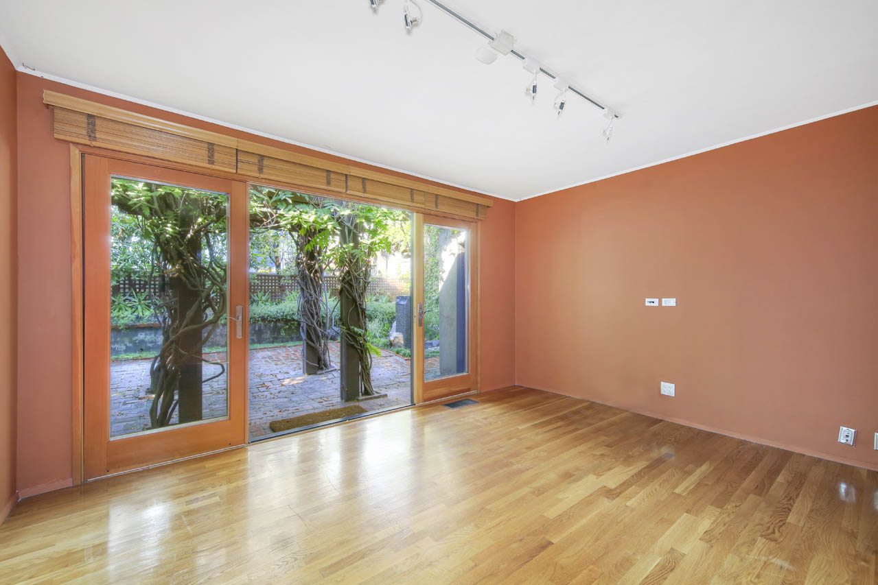 1959 Whitley Ave, Whitley Heights Tracy Do Compass Real Estate