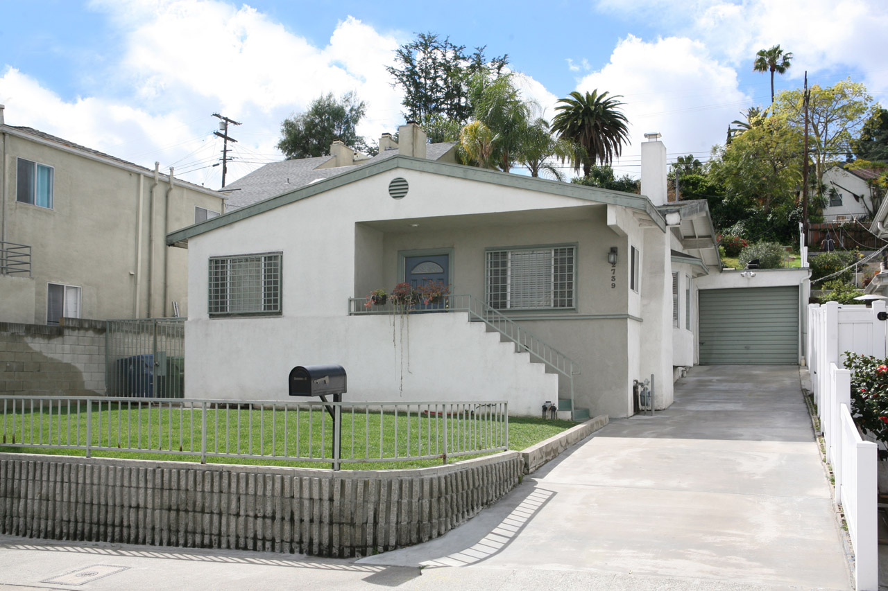 2739 Griffith Park Blvd Silver Lake Tracy Do Coldwell Banker Realty