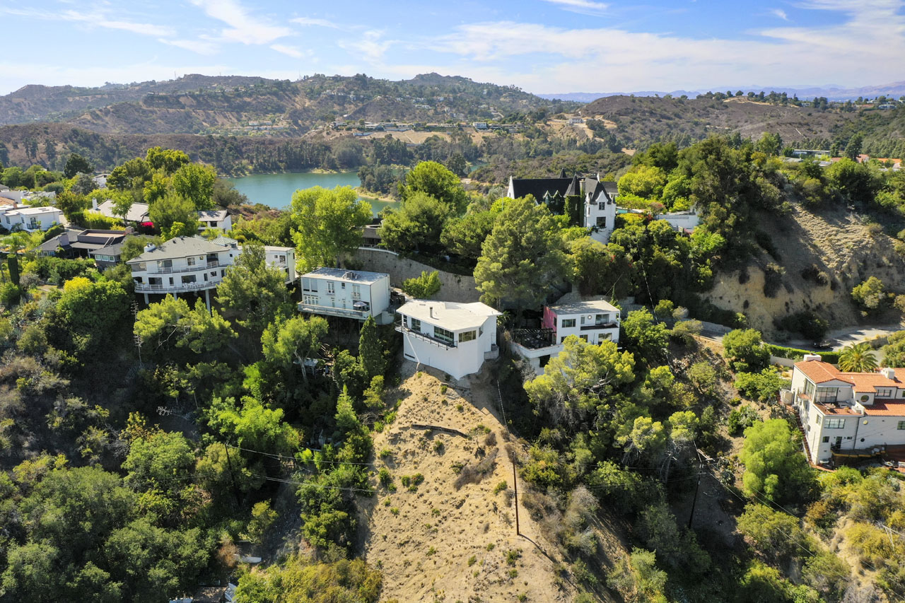 2860 Durand Dr Beachwood Canyon Tracy Do Coldwell Banker Realty