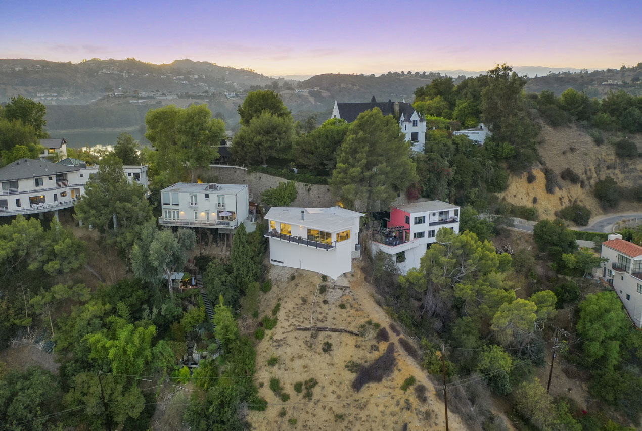 2860 Durand Dr Beachwood Canyon Tracy Do Coldwell Banker Realty