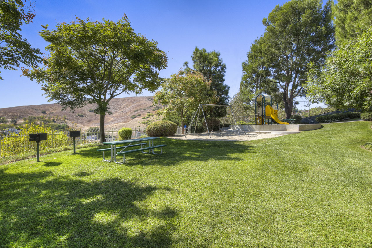 4750 Templeton St 1221 El Sereno Tracy Do Compass Real Estate