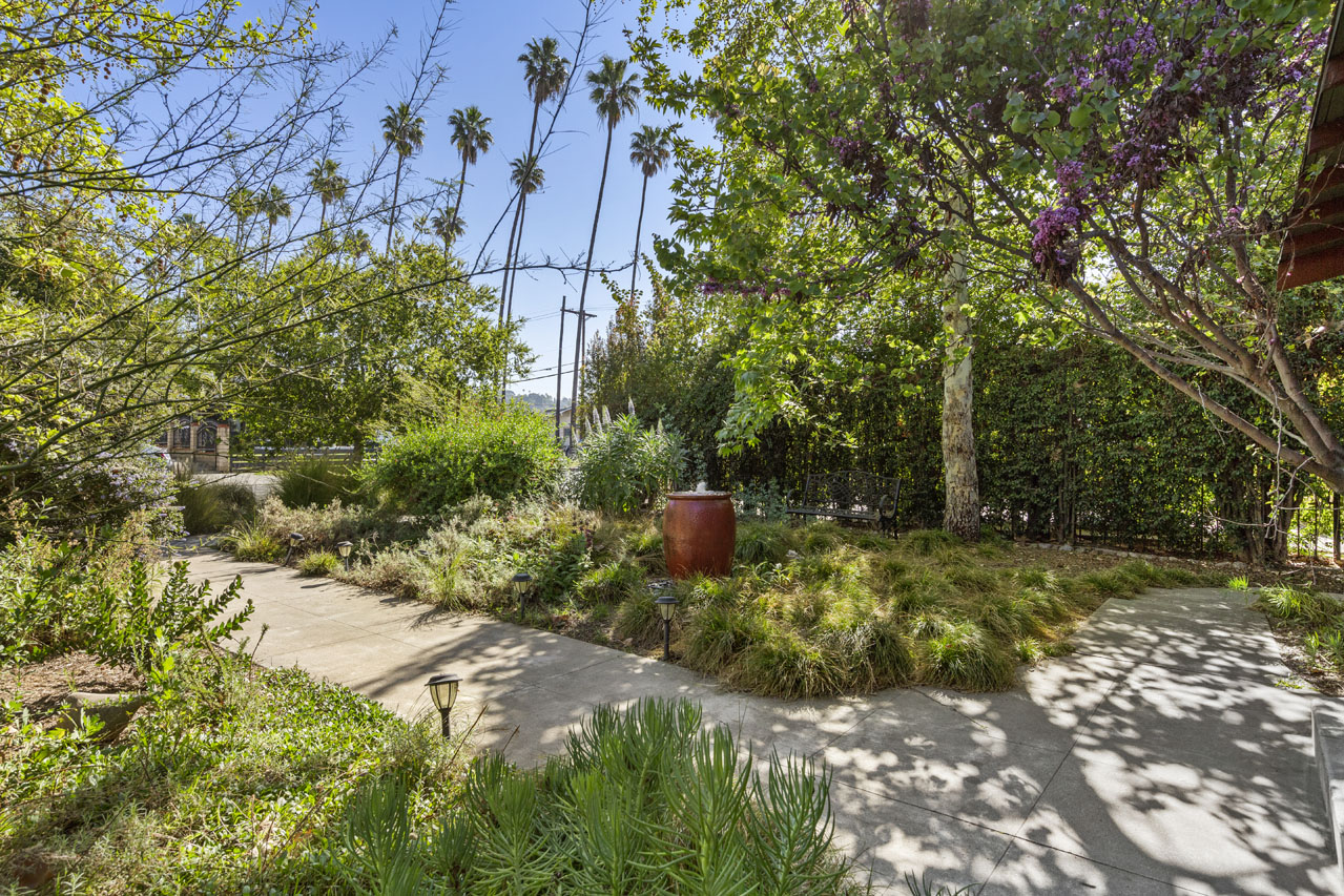 2606 W Avenue 30 Glassell Park Tracy Do Coldwell Banker Realty