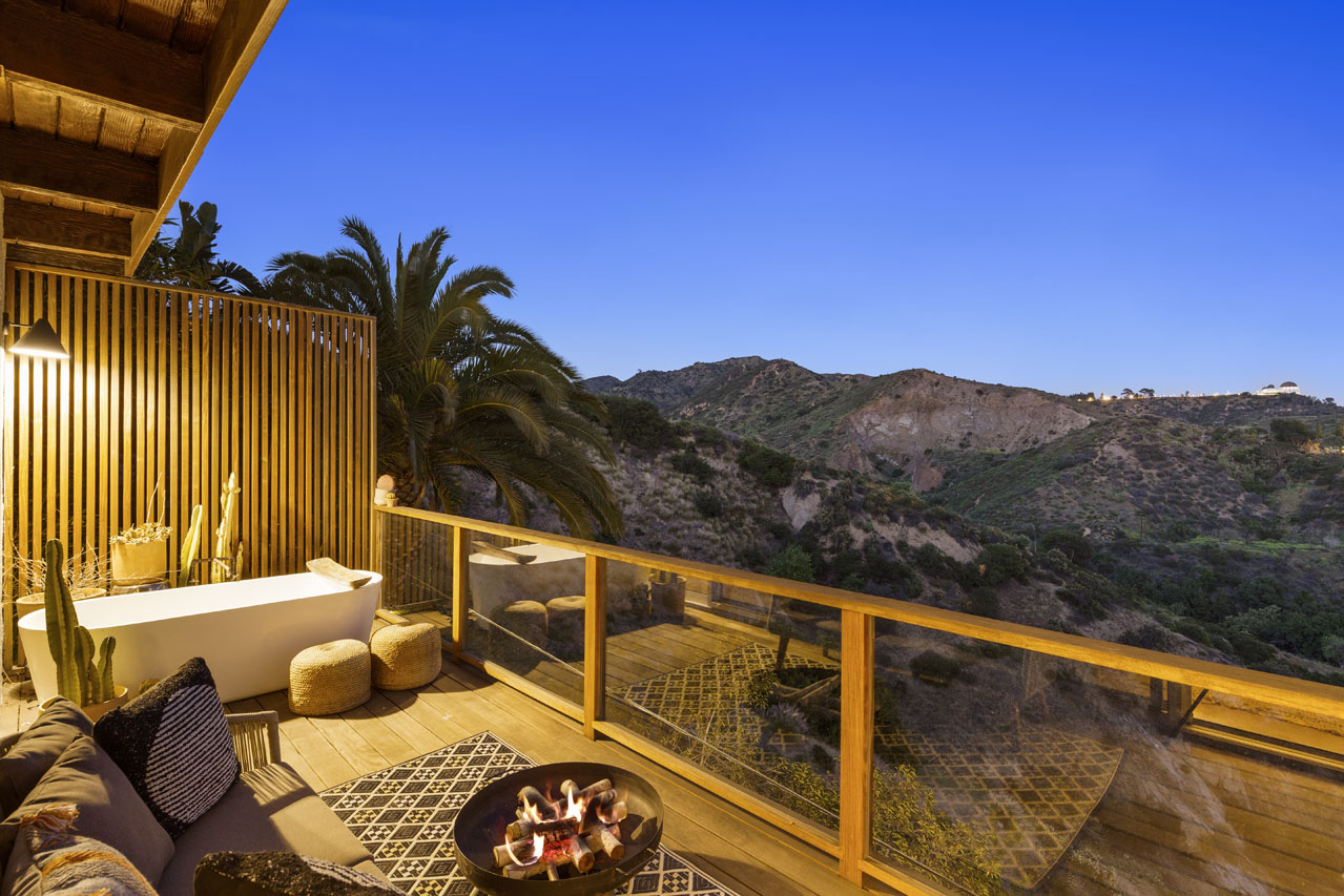 2842 Hollyridge Dr Beachwood Canyon Tracy Do Coldwell Banker Realty