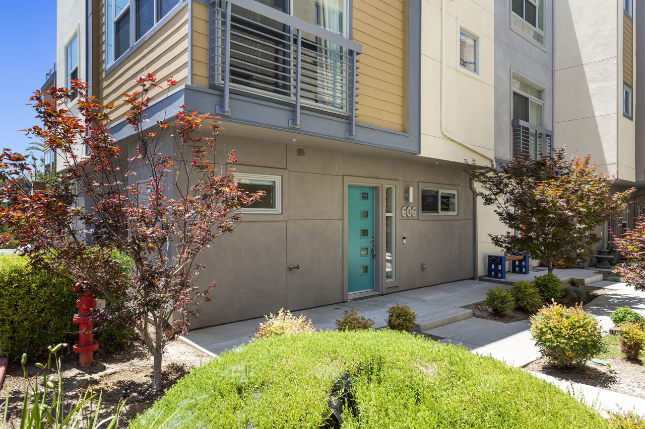 2753 Waverly Dr 606 Silver Lake Tracy Do Coldwell Banker Realty