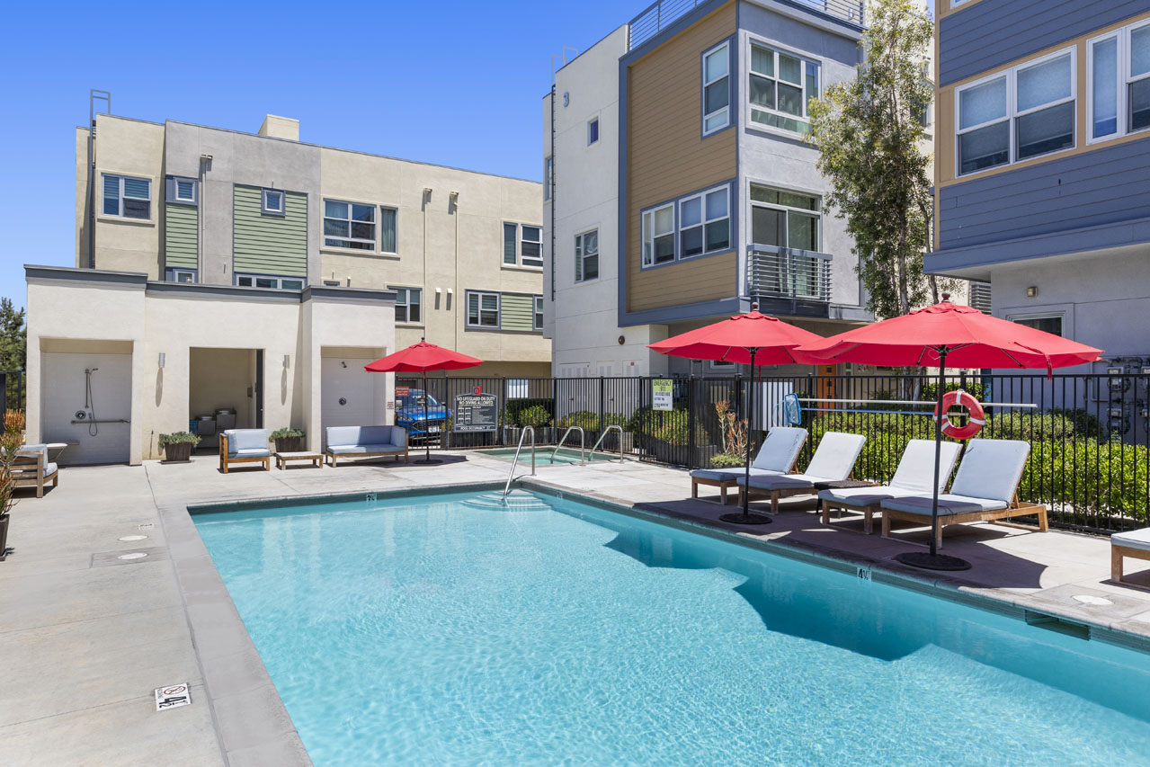 2753 Waverly Dr 606 Silver Lake Tracy Do Coldwell Banker Realty