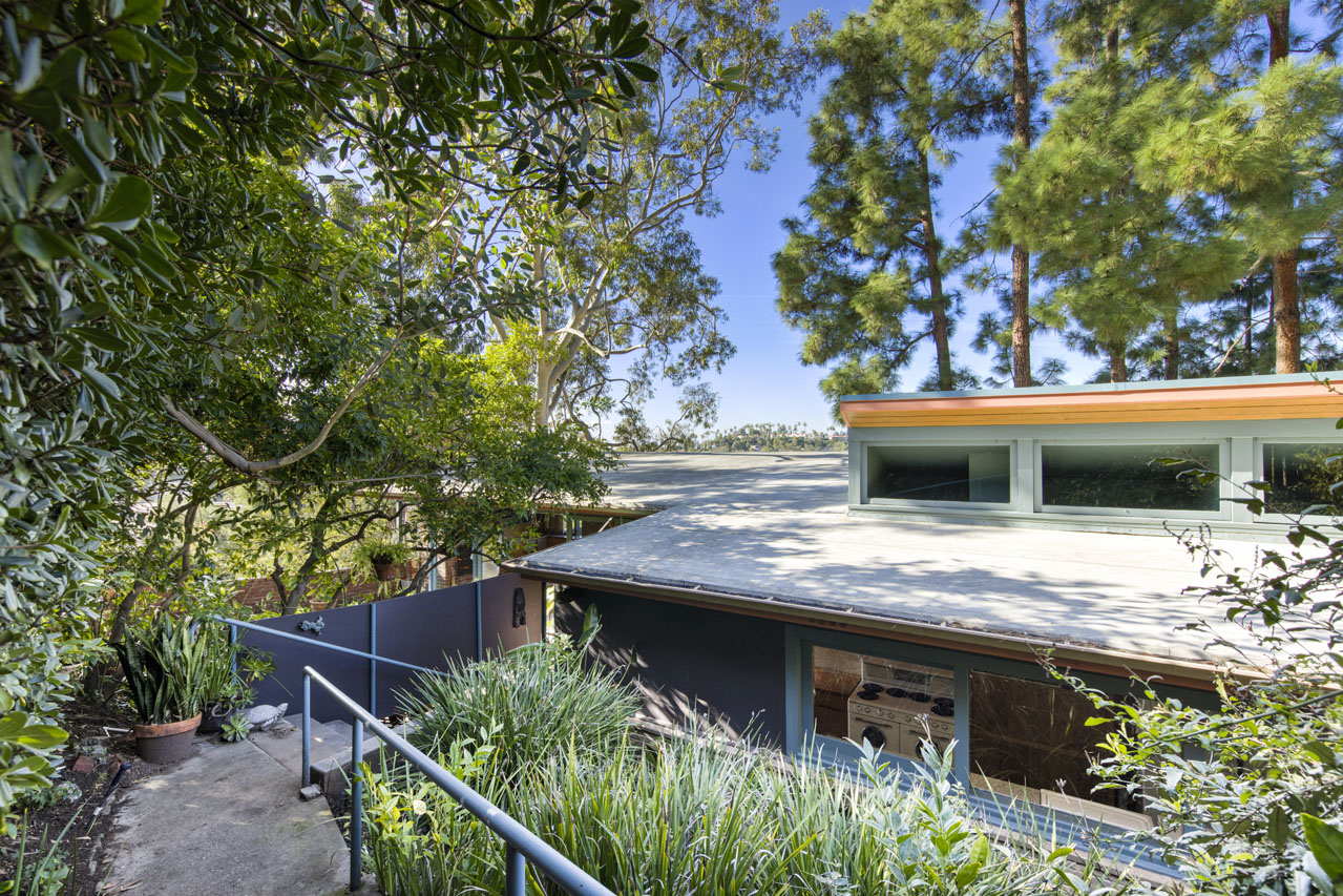 2227 Alcyona Drive Hollywood Hills Tracy Do Coldwell Banker Realty