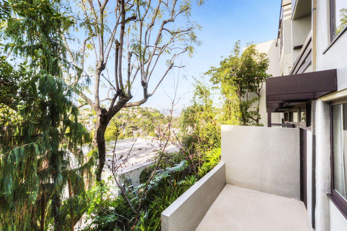 1807 1/2 Edgecliffe Dr Silver Lake Tracy Do Coldwell Banker Realty