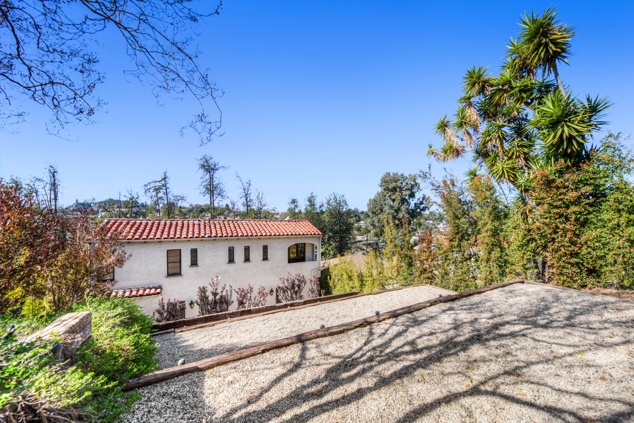 2536 Armstrong Ave Silver Lake Tracy Do Coldwell Banker Realty