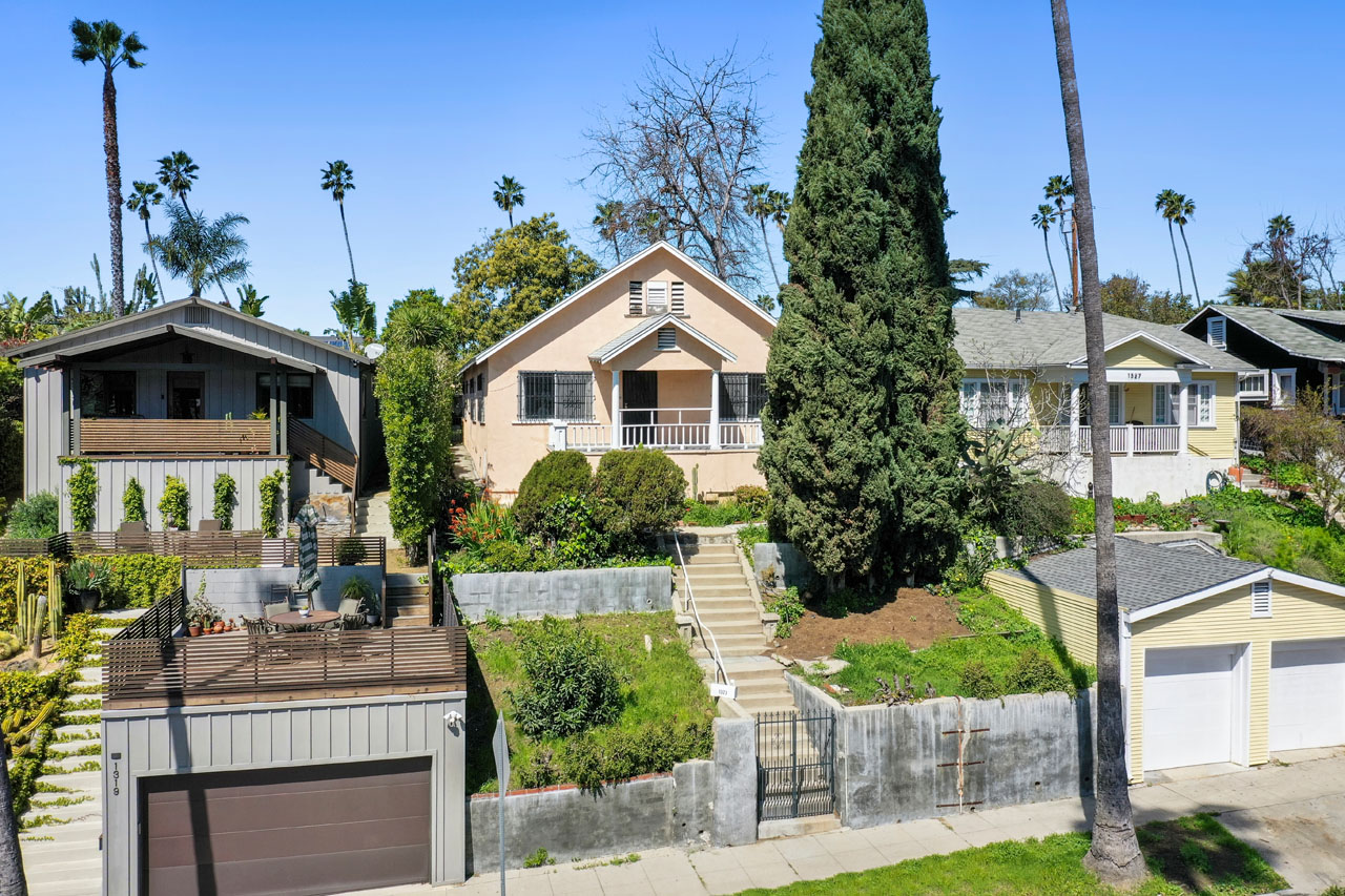 1323 McCollum St Silver Lake Tracy Do Coldwell Banker Realty